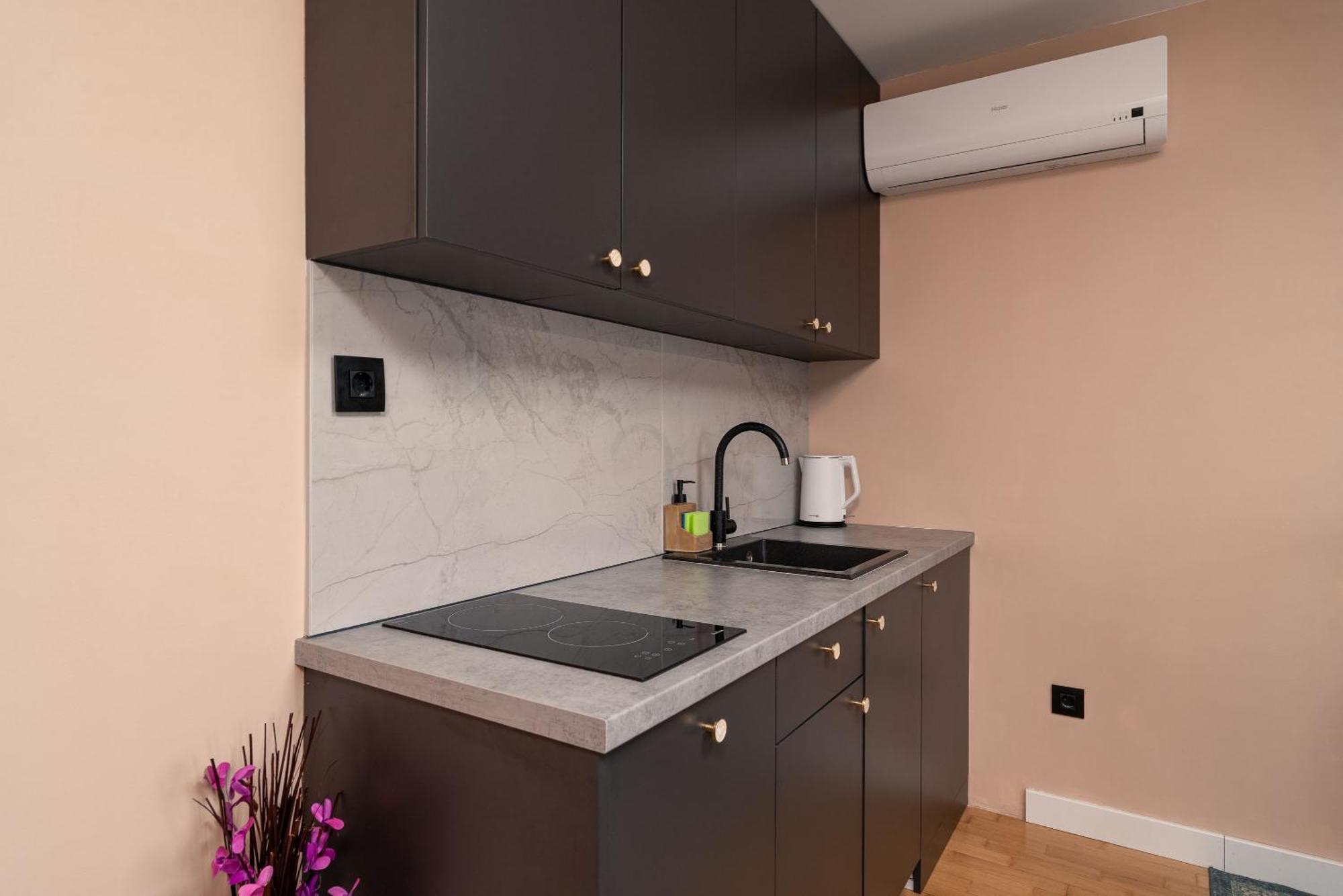 Sapphire Studio Apartment With Free Private Parking Dubrovnik Exterior photo
