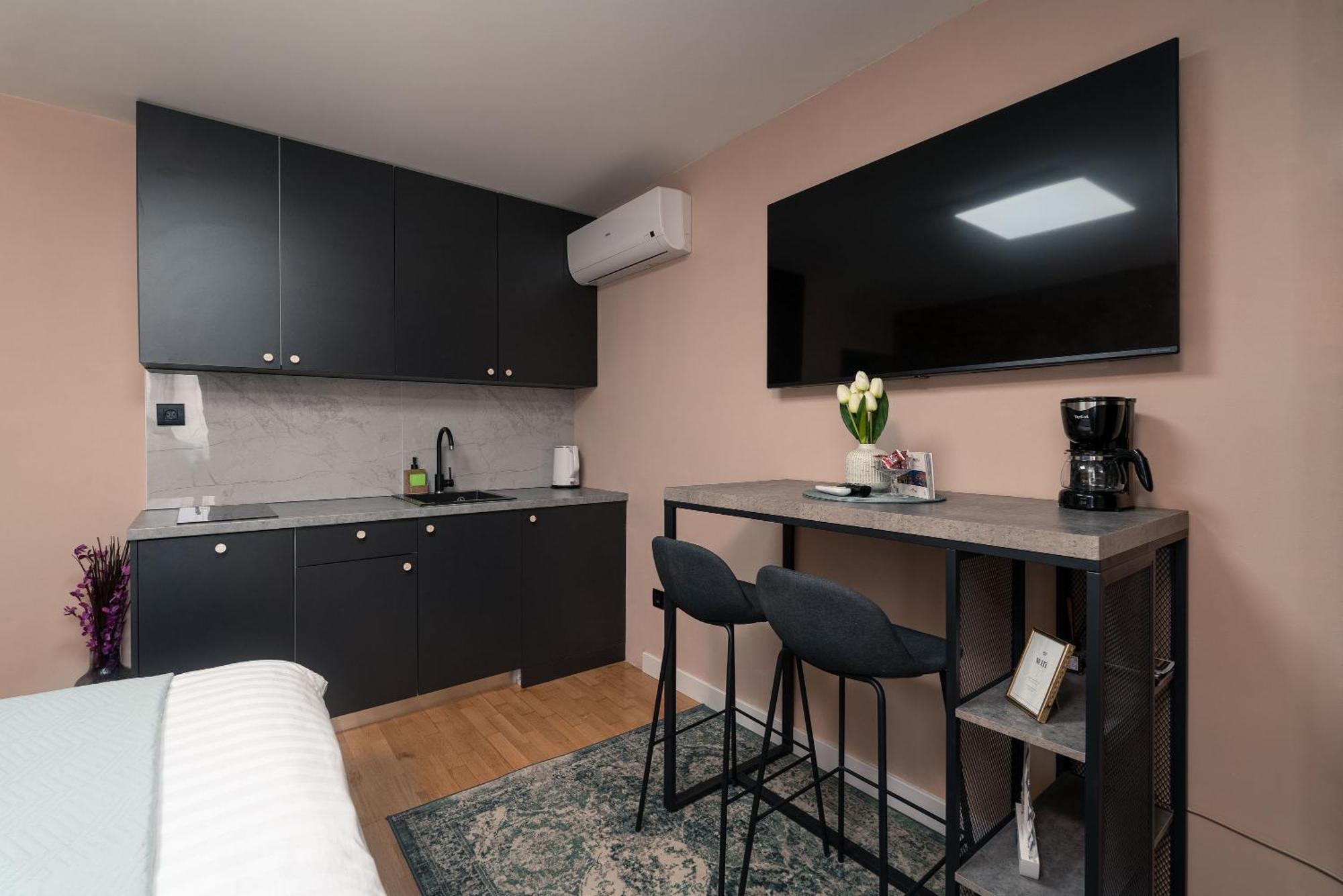 Sapphire Studio Apartment With Free Private Parking Dubrovnik Exterior photo